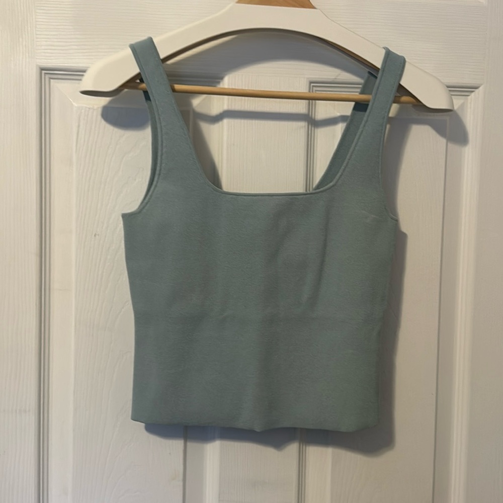 Vince Square-Neck - image 1